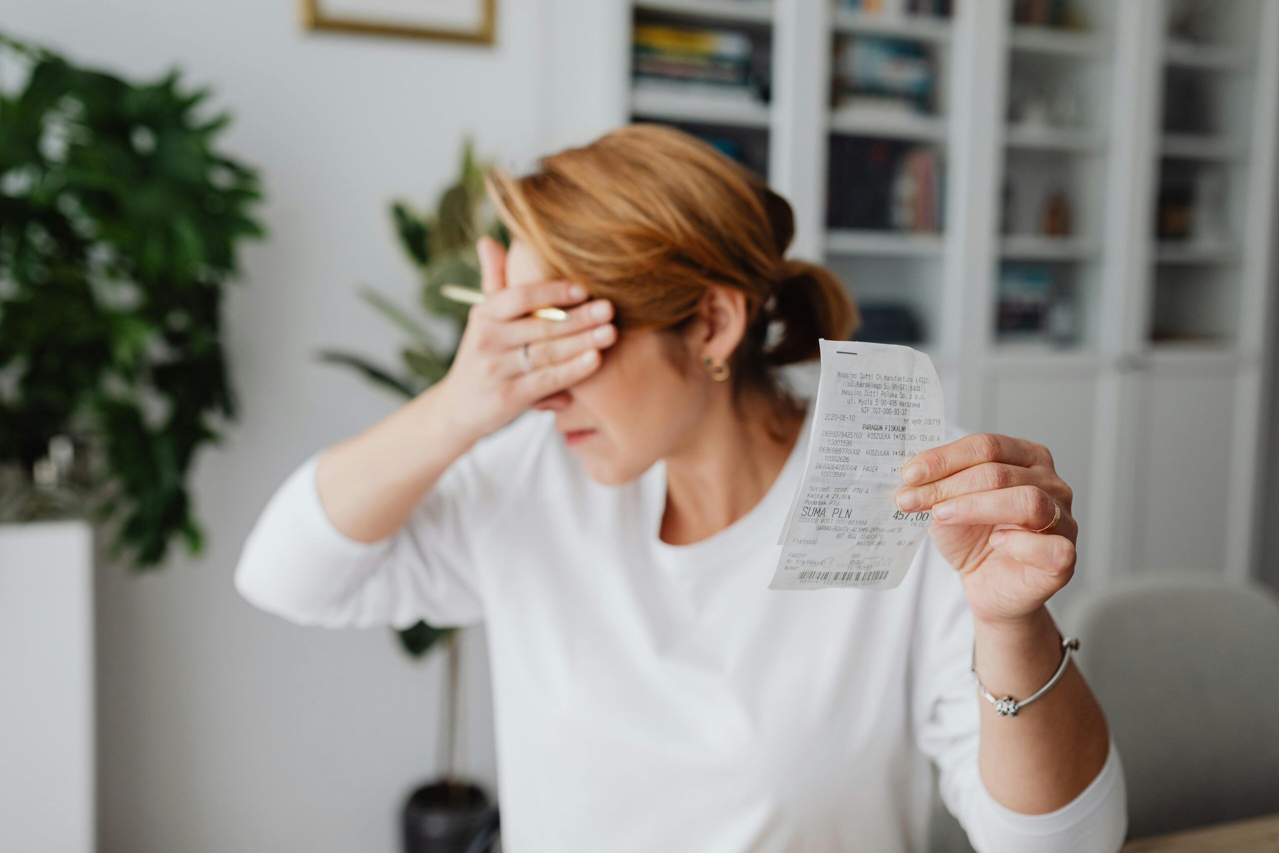 Read more about the article 2025 Cost of Living Crisis: How It’s Impacting Young Adults