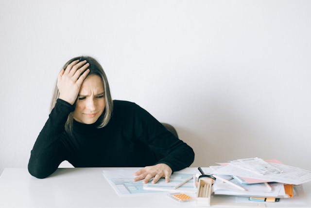 10 Common Money Mistakes Young Adults Make