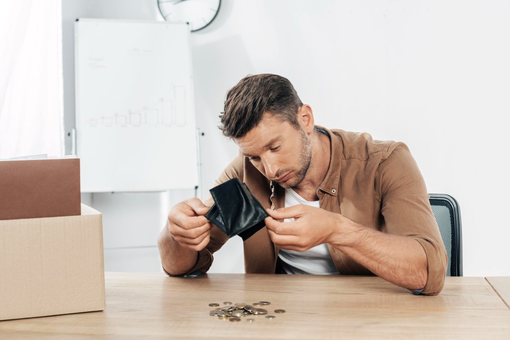 Read more about the article How to Rebuild Your Finances After Bad Debt