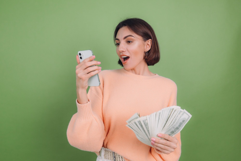 Read more about the article Earn Money by Watching Ads: Simple Ways to Get Paid Online