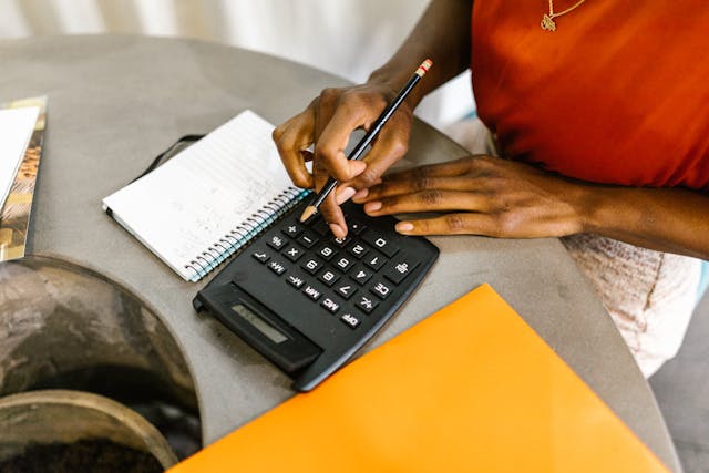 Personal Finance Tips for Young Adults Starting Their Careers