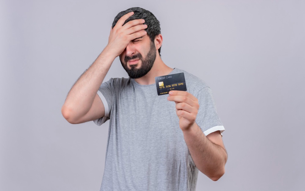 Read more about the article Credit Score Myths That Are Costing You Money